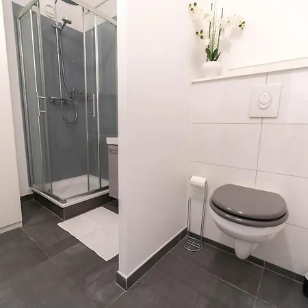 Magnifique Appartement, Piscine, Proche Gare * 보로쉬르메르