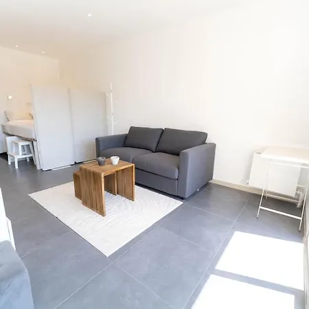 Magnifique Appartement, Piscine, Proche Gare 보로쉬르메르