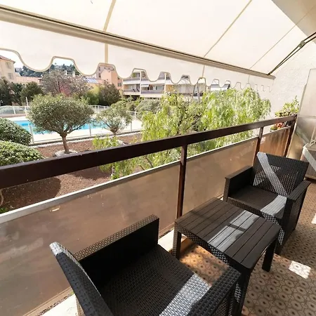 Magnifique Appartement, Piscine, Proche Gare * 보로쉬르메르