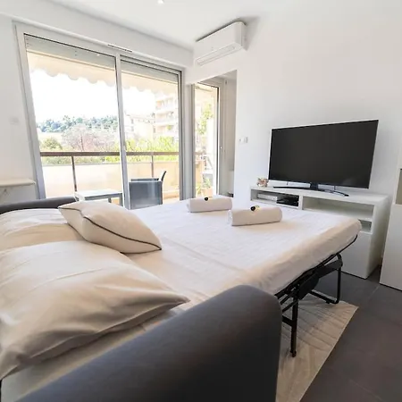 Magnifique Appartement, Piscine, Proche Gare Appartement