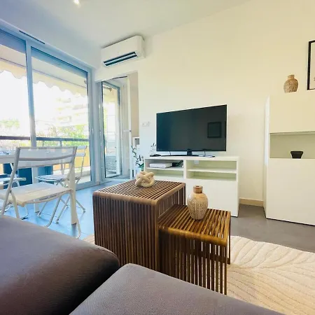 Magnifique Appartement, Piscine, Proche Gare Appartement